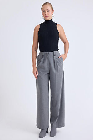Düğme Detaylı Geniş Paça Pantolon