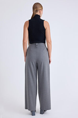 Düğme Detaylı Geniş Paça Pantolon