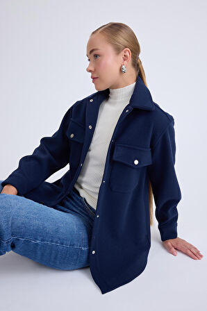 Düşük Omuz Cepli Kaşe Ceket