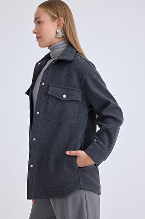 Düşük Omuz Cepli Kaşe Ceket