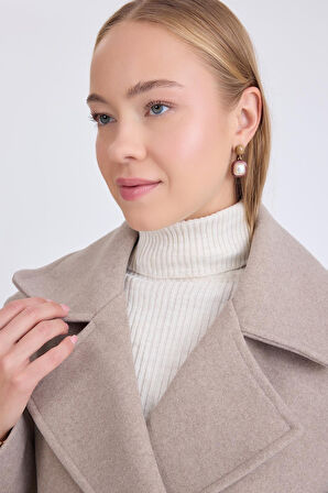 Düğmeli Büyük Cepli Kısa Kaşe Kaban