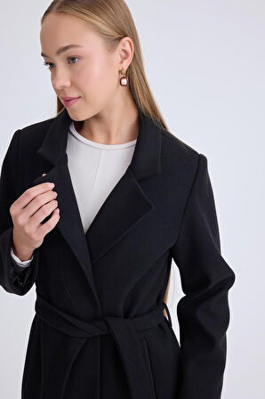 Ceket Yaka Kuşaklı Kaşe Kaban