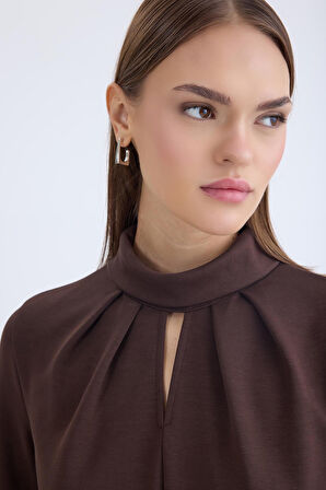 Önü Detaylı Uzun Kol Bluz