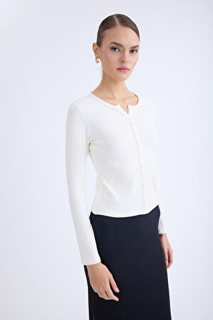 Önü Düğmeli Fitilli Uzun Kol Bluz