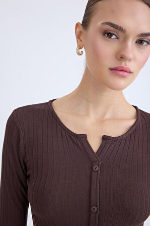 Önü Düğmeli Fitilli Uzun Kol Bluz