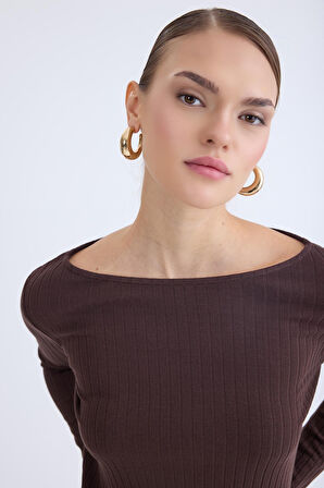 Kayık Yaka Uzun Kol Bluz