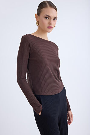 Kayık Yaka Uzun Kol Bluz