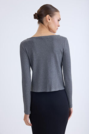 Kayık Yaka Uzun Kol Bluz