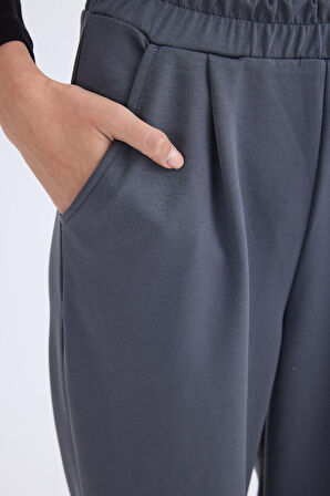 Beli Lastikli Pileli Eşofman Pantolon