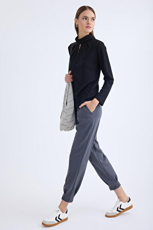 Beli Lastikli Pileli Eşofman Pantolon