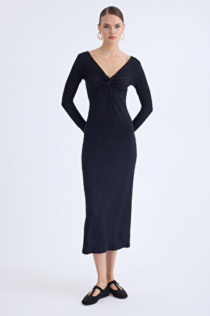 V Yaka Önü Düğüm Detaylı Uzun Elbise