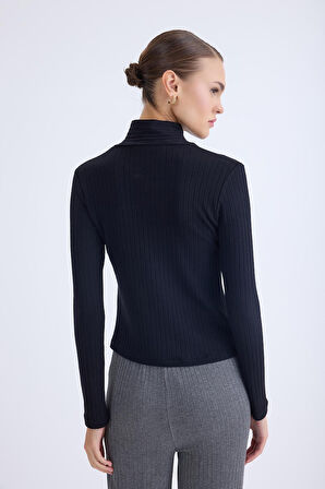 Fitilli Kumaş Önü Detaylı Uzun Kol Bluz