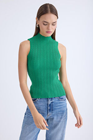 Dik Yaka Örgü Desen Sıfır Kol Triko Bluz