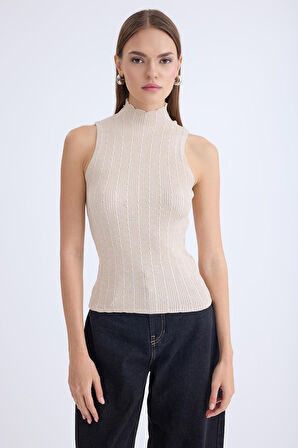 Dik Yaka Örgü Desen Sıfır Kol Triko Bluz