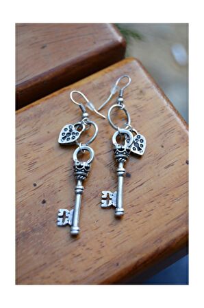 Antik Gümüş Bohem Anahtar Kalp Küpe 