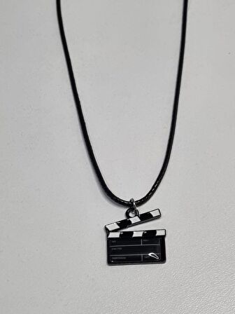 Herşey Nota Palet Kolye