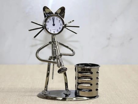 Metal Saksafon Çalan Kedi Müzisyen Saat Ve Kalemlik Alk4346