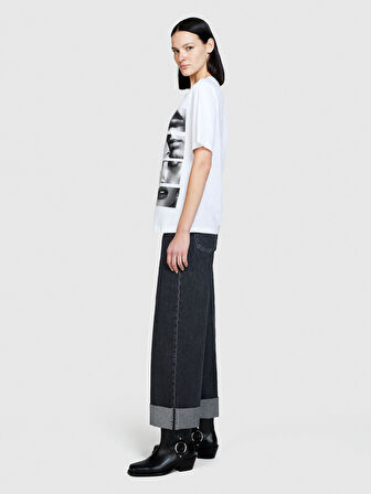 %100 Pamuk Önü Folyo Baskılı Bisiklet Yaka T-Shirt Kadın Beyaz T-Shirt - 324P3096L104X