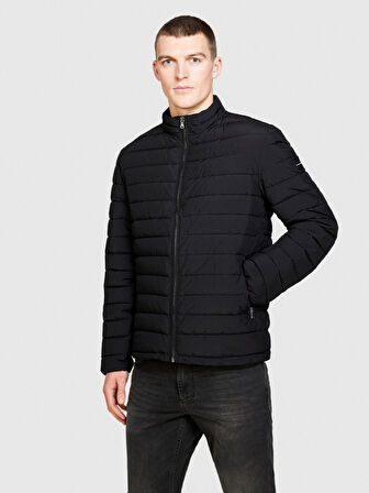 Kolu Logo Etiketli Fermuarlı Cepli Hafif Ceket Erkek Siyah Mont - 324P24UWSN02R