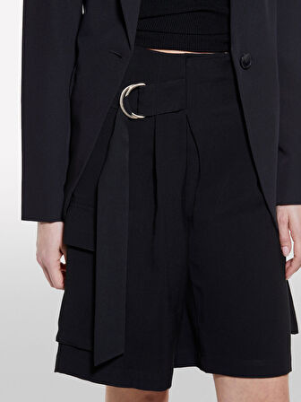 Viskoz Karışımlı Kemerli Comfort Fit Bermuda Şort Kadın Siyah Şort - 325P4G48L901I