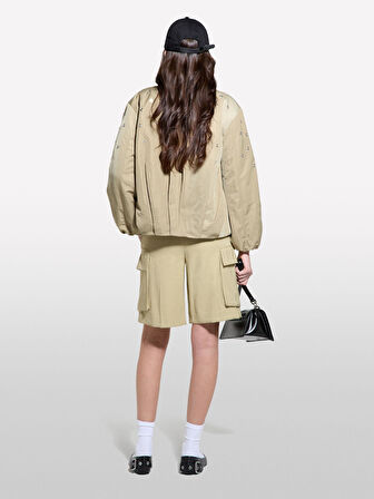 Viskoz Karışımlı Kemerli Comfort Fit Bermuda Şort Kadın Kum Rengi Şort - 325P4G48L901I