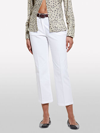 Streç Pamuklu Arkası Biyeli Cepli Pantolon Kadın Beyaz Pantolon - 325P49MALE02X