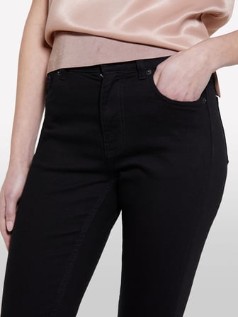 Streç Pamuklu Taş Yıkama Yüksel Bel Slim Fit Pantolon Kadın Siyah Denim Pantolon - 325P47KZLE044
