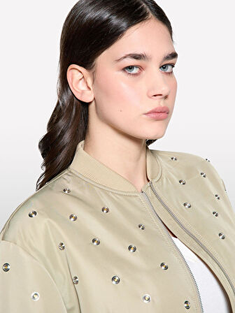 Taş Detaylı Hafif Dolgulu Bomber Ceket Kadın Kum Rengi Ceket - 325P2ZCRLN05L