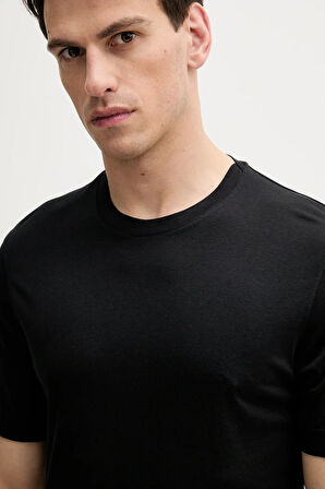 Liyosel Karışımlı Yırtmaçlı Regular Fit T-Shirt Erkek Siyah T-Shirt - 325P361VS104K