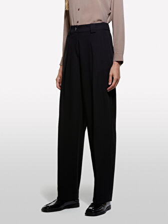 Viskoz Karışımlı Pileli Streç Palazzo Pantolon Kadın Siyah Pantolon - 325A4KVXLF07C
