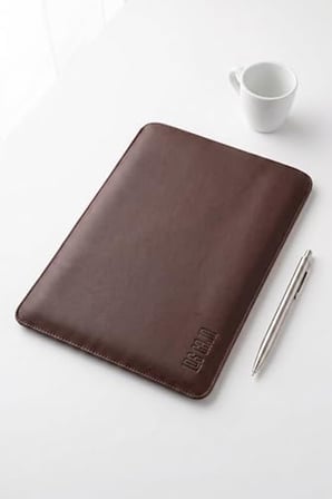 Minimalist 13 İnç Laptop Kılıfı, Vegan Deri, Su İtici Özellikli, Bilgisayar Notebook Laptop Çantası (Acı Kahve, 13 İnç)