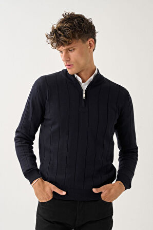 Dikey Dokuma Desenli Fermuarlı Triko Kazak