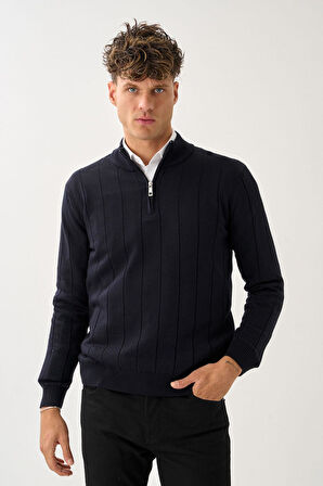 Dikey Dokuma Desenli Fermuarlı Triko Kazak