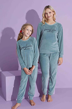 TARP Yeşil Kadife Kız Çocuk Pijama Takımı 5-15 Yaş 2787-2788-3-Y