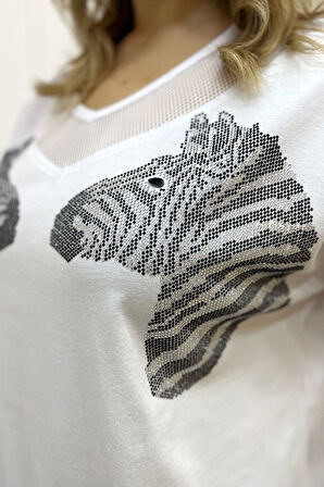 Rahat Kalıp Büyük Beden Zebra Crystal Taşlı Beyaz Kadın Şık Pamuk T-shirt