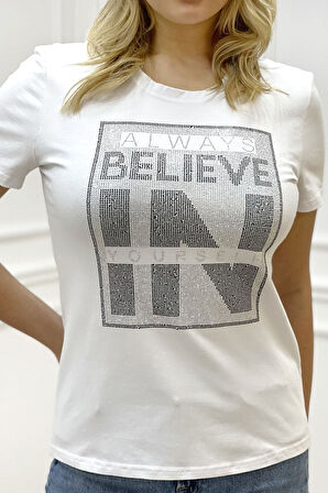 Yazılı Crystal Taş Baskılı Büyük Beden Bisiklet Yaka Kısa Kollu Pamuk Rahat Şık Beyaz Kadın T-shirt