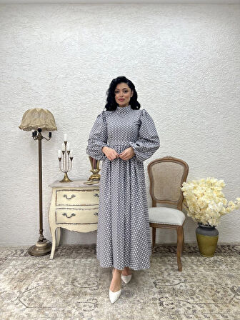 Tesettür Gri Puantiyeli Uzun Kloş Elbise