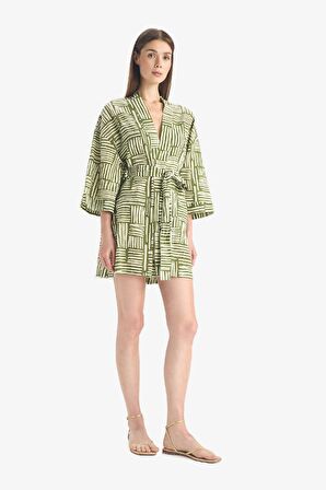 DeFacto Regular Fit Desenli Kuşaklı Pamuklu Kimono-Fall in Love D0453AX25SPKH451