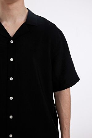 DeFacto Relax Fit Yazlık Polo Yaka Basic Düz Kısa Kollu Siyah Gömlek C8157AX24SMBK81