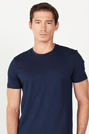 Erkek Lacivert Slim Fit Dar Kesim Bisiklet Yaka Pamuklu Kısa Kollu Tişört