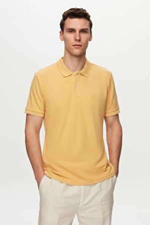 Regular Fit Açık Sarı Pike Dokulu %100 Pamuk Kıvrılmaz Polo Yaka Nakışlı T-Shirt 4HC14ORT51000