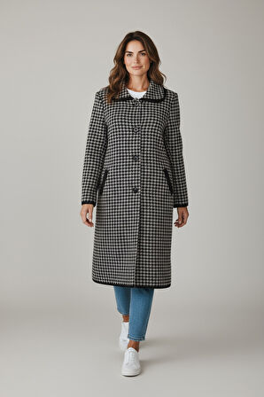 KADIN ÖNÜ DÜĞMELİCEPLİ KALIN TRİKO HIRKA