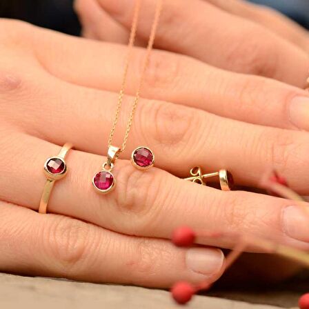 14k Altın Renkli Taşlı Yüzük