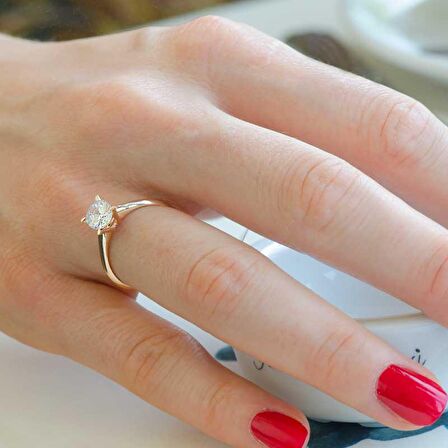 14 Ayar Rose Altın Tektaş Yüzük