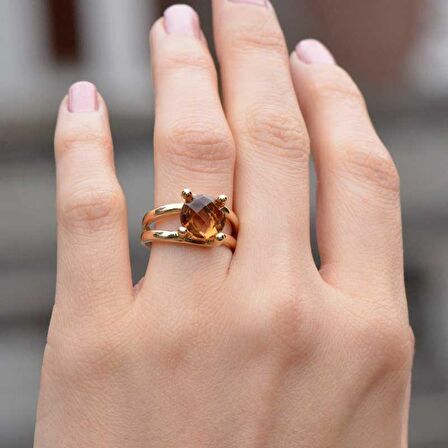 14 Ayar Altın Renkli Taşlı Yüzük