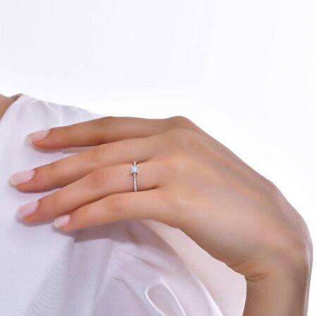 0.28ct Pırlanta Tektaş Yüzük-18k