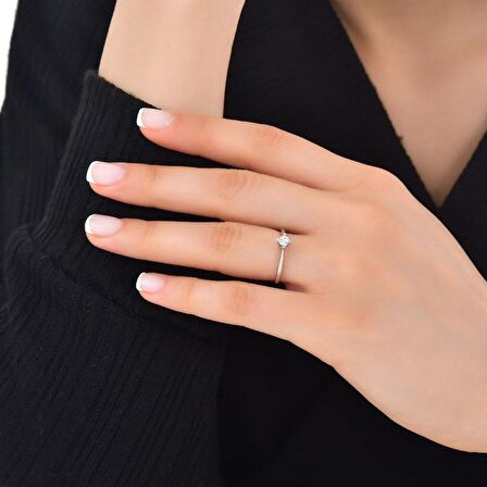0.23ct Pırlanta Tektaş Yüzük-18k