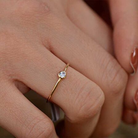 14 Ayar Altın Taşlı Yüzük