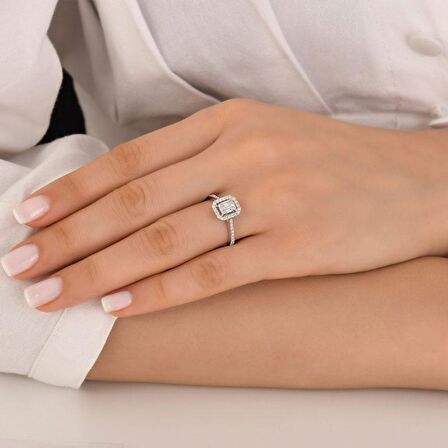 0.35ct Pırlanta Baget Yüzük