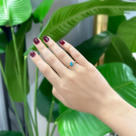 14k Altın Mavi Damla Taşlı Yüzük